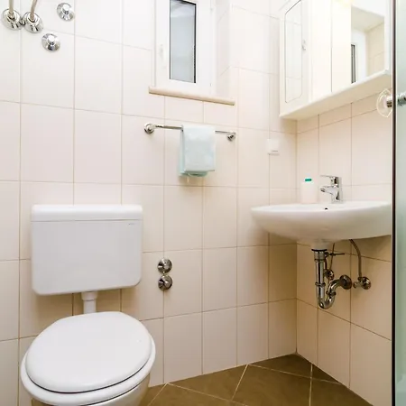 Nikola - One Bedroom With Terrace And Garden View Harmony
