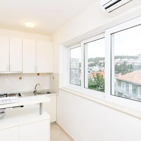 Nikola - One Bedroom With Terrace And Garden View Harmony Διαμέρισμα Ντουμπρόβνικ