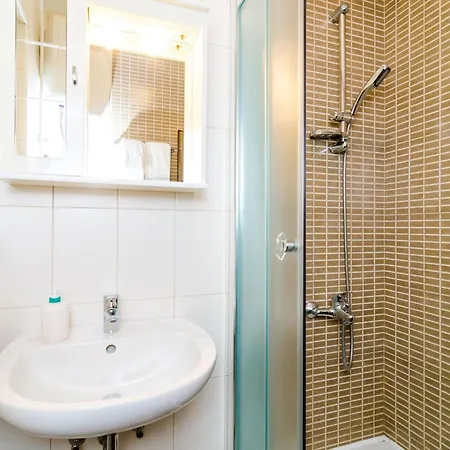Nikola - One Bedroom With Terrace And Garden View Harmony Ντουμπρόβνικ